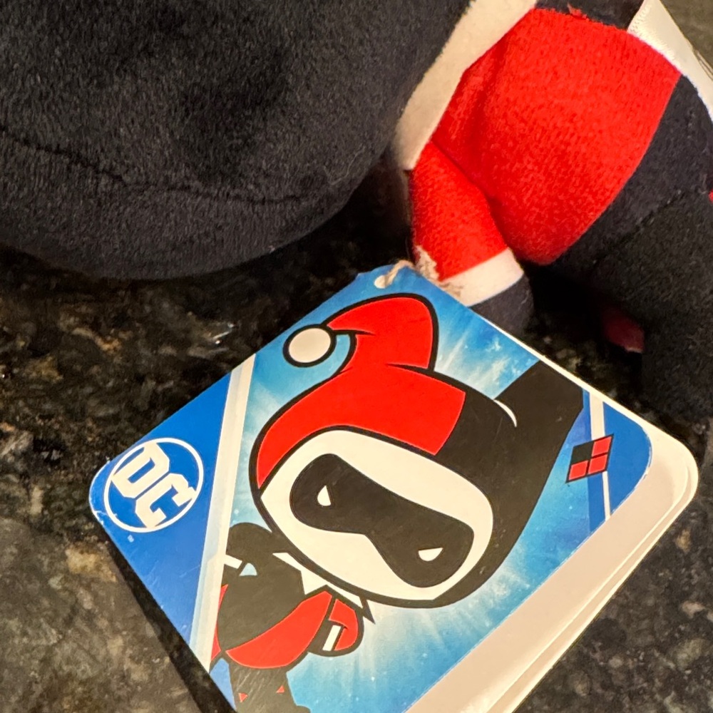DC Comics Harley Quinn Small Plush Stuffed Toy  Collectible Batman. Size 7” - Picture 8 of 11